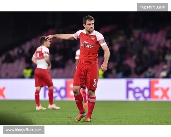 如何通过战略规划和人才培养保持奥林匹亚科斯在希腊足球联赛中的霸主地位